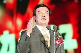 方琼老公杨扬个人资料,方琼背后的体育健将，揭秘他的辉煌人生