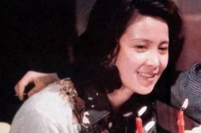 李小璐妈妈张伟欣照片,李小璐妈妈的优雅风采